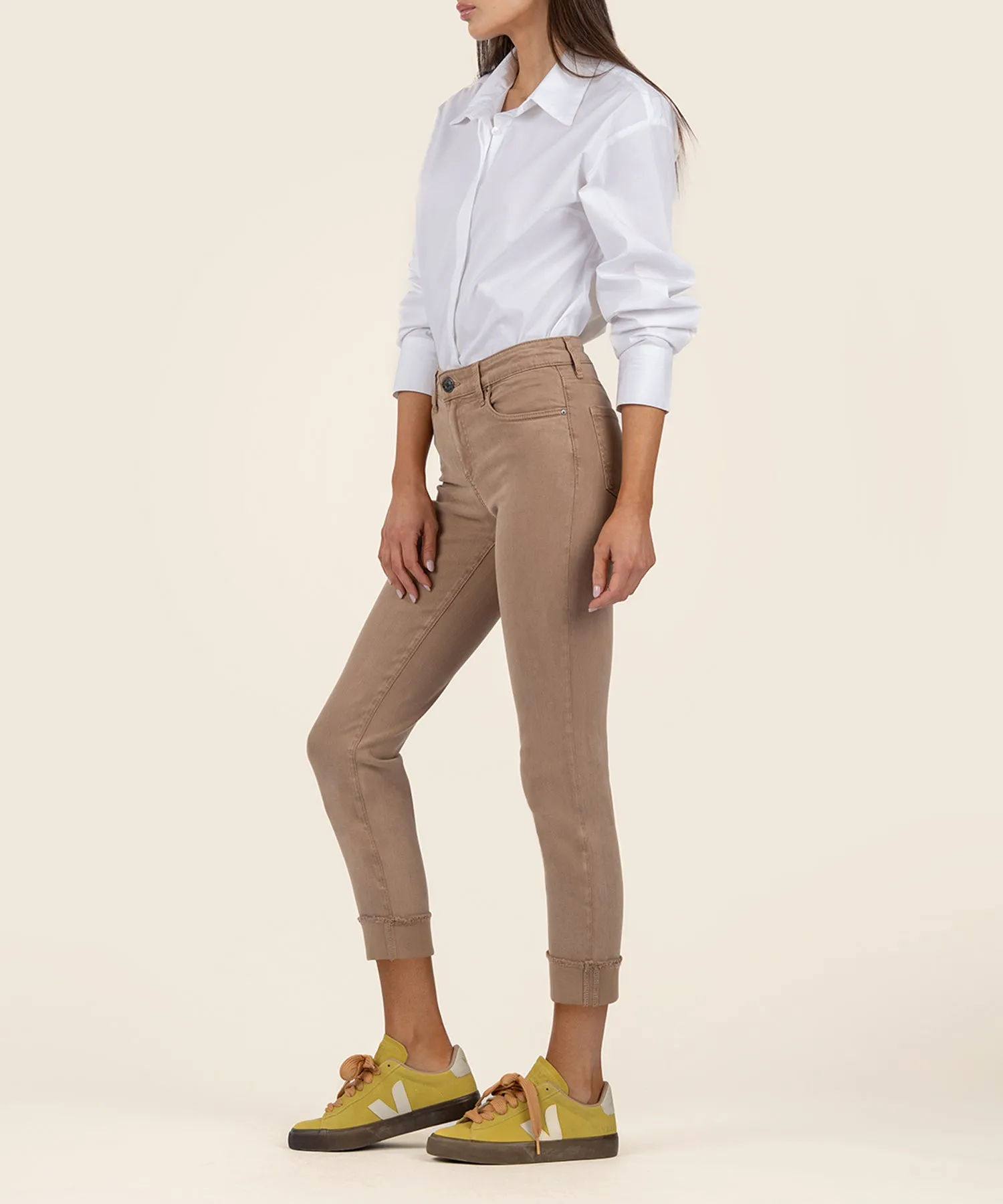Amy Mid Rise Crop Straight Leg