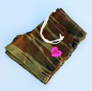 CAMO HEART SHORTS