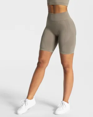 Charming Scrunch Short "Khaki"
