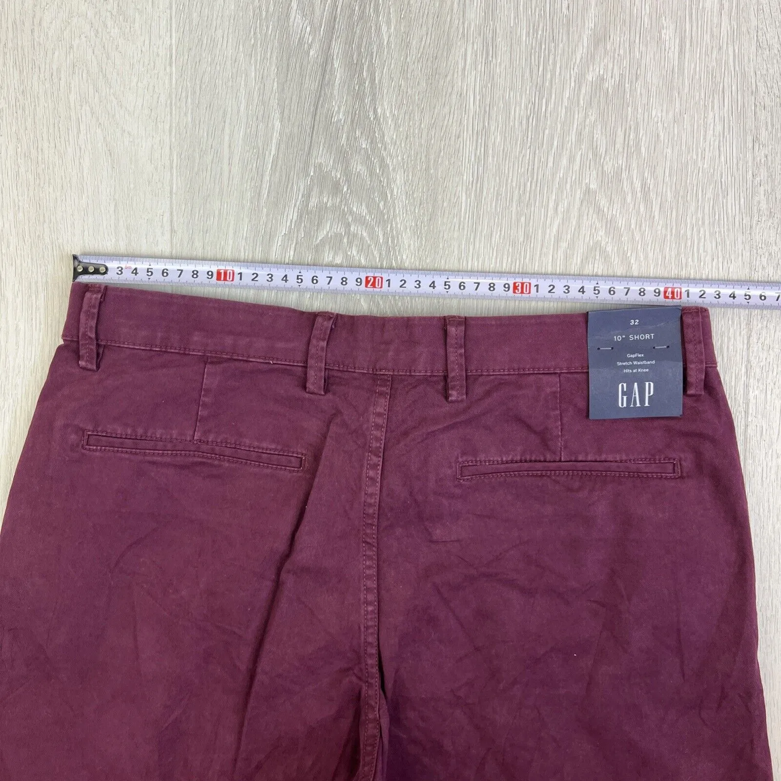 GAP Mens Maroon 10 Inch Stretch Chino Short Size 32 (NEW)