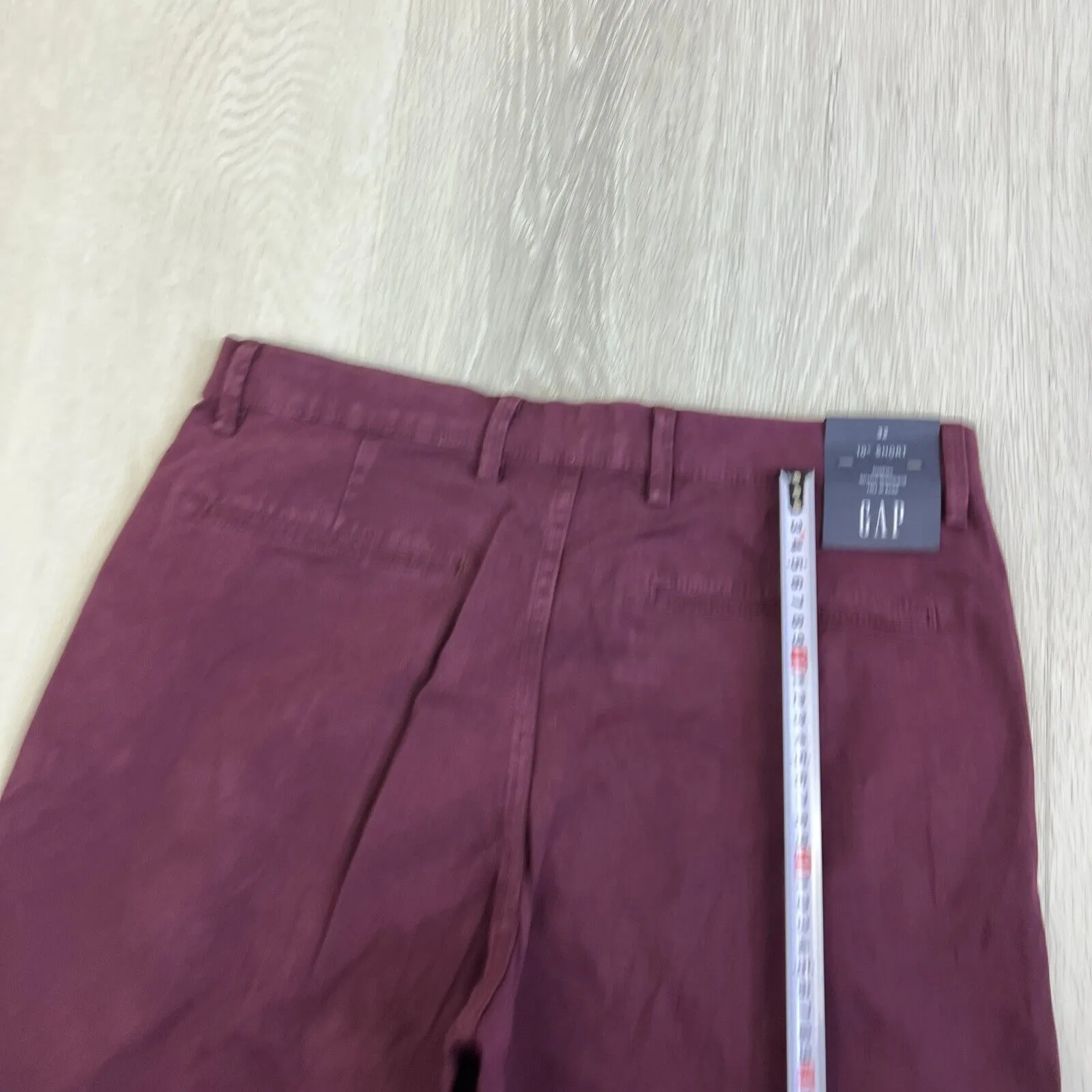 GAP Mens Maroon 10 Inch Stretch Chino Short Size 32 (NEW)