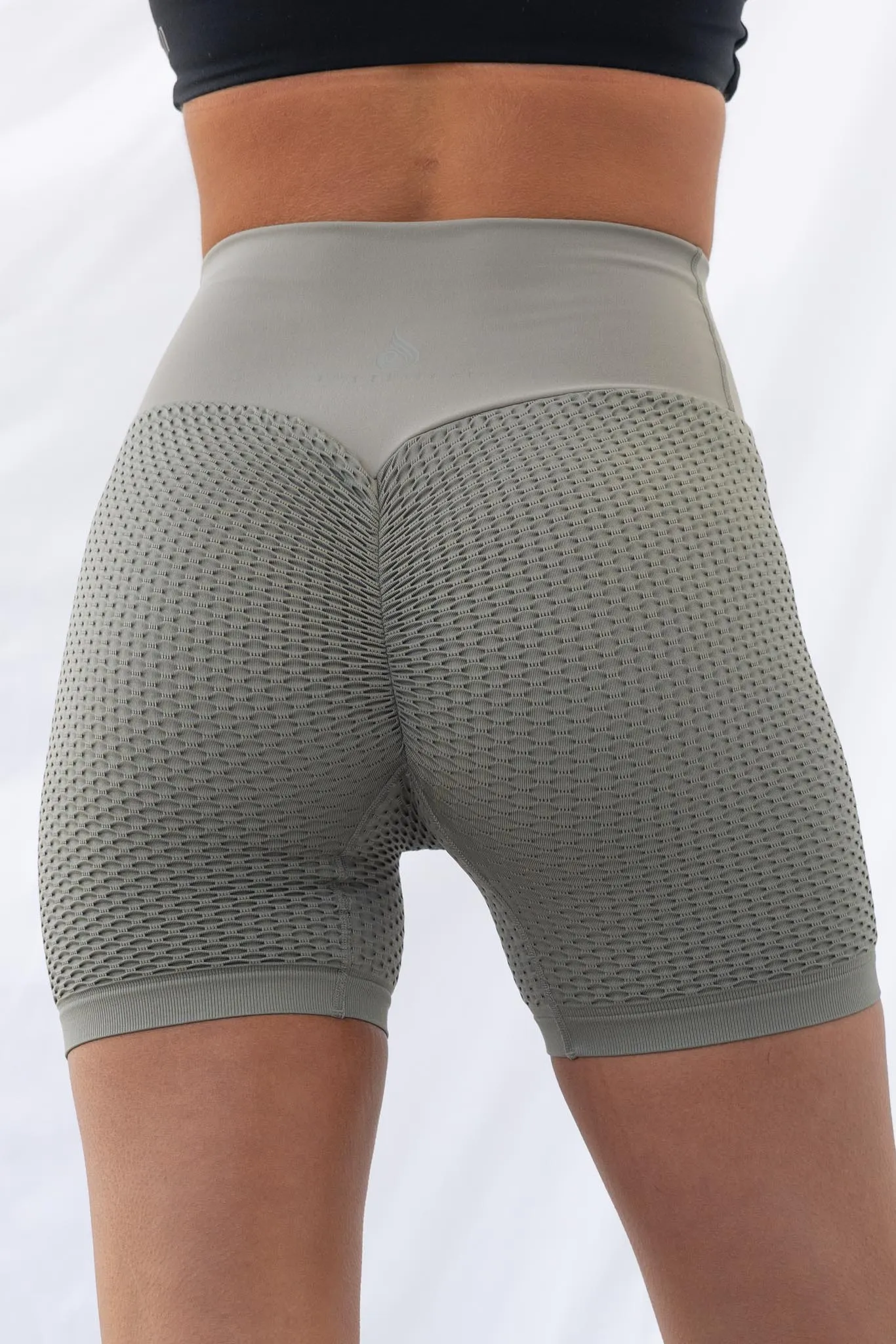 Honeycomb Scrunch Seamless Shorts - Khaki