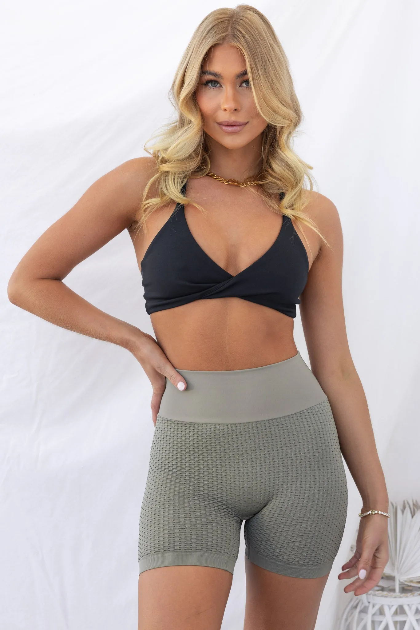 Honeycomb Scrunch Seamless Shorts - Khaki