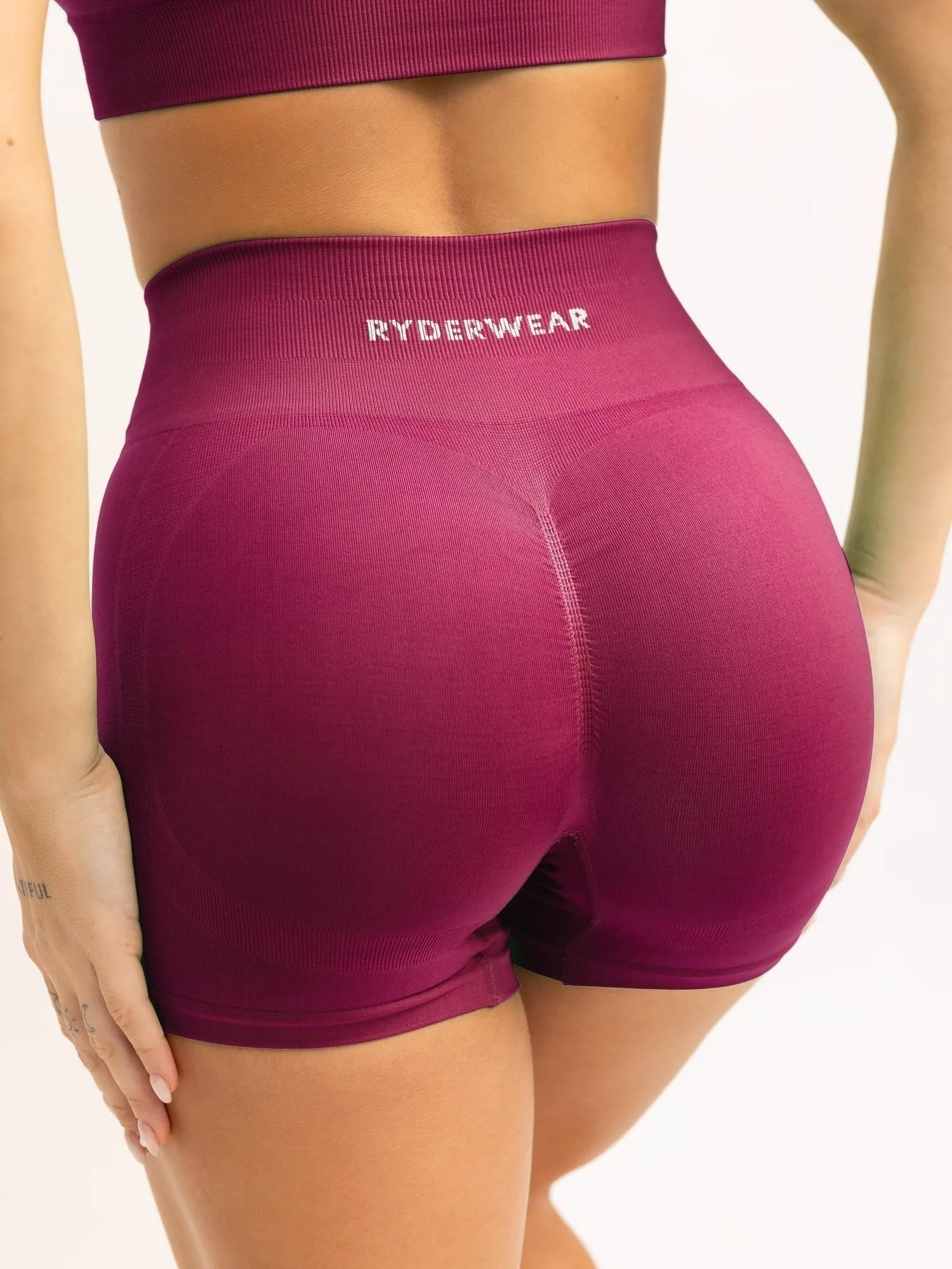 Lift 2.0 BBL Seamless Shorts - Berry