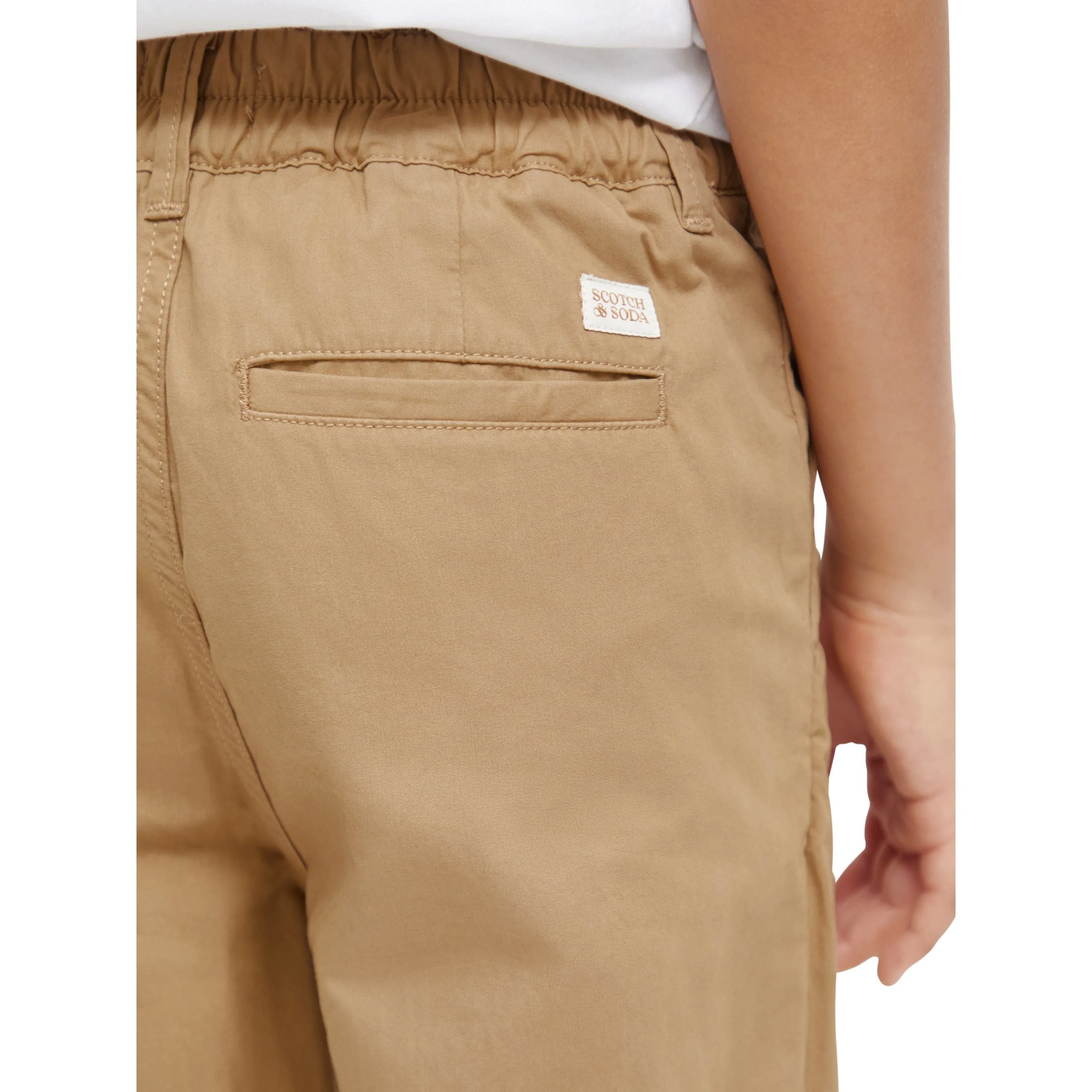 Loose Tapered-Fit Chino