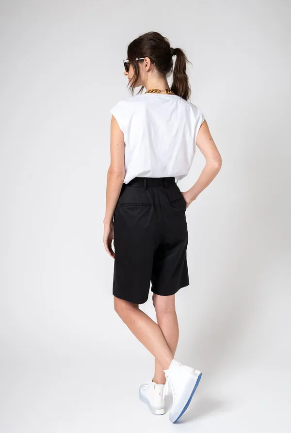 Perfect Short in Black