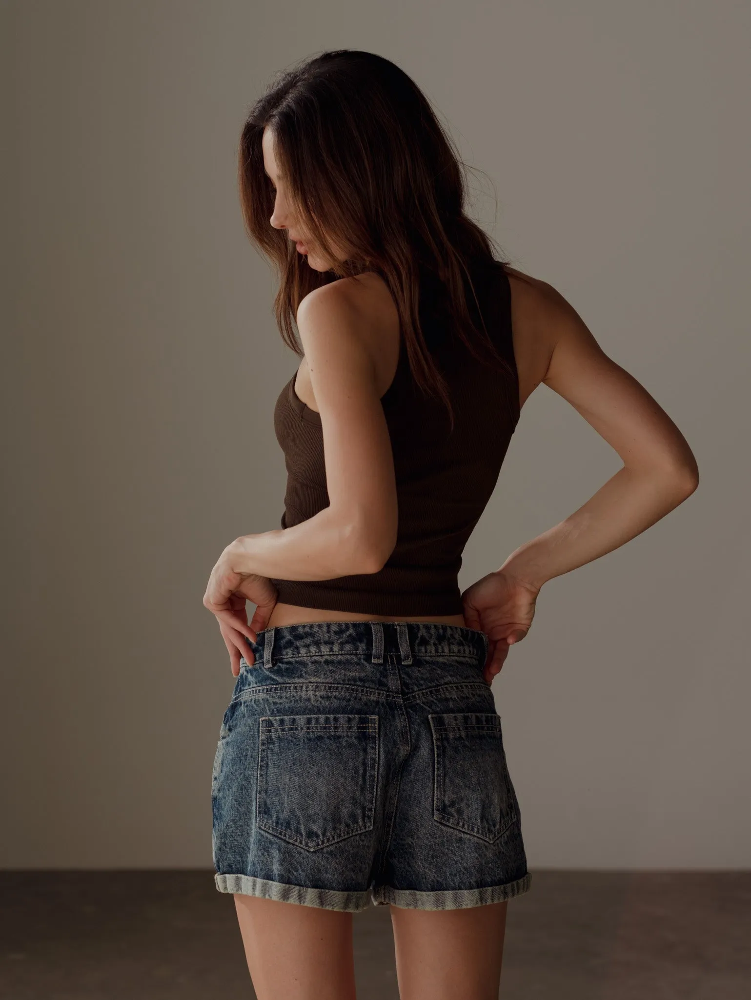 SEAMLESS TANK TOP - ESPRESSO