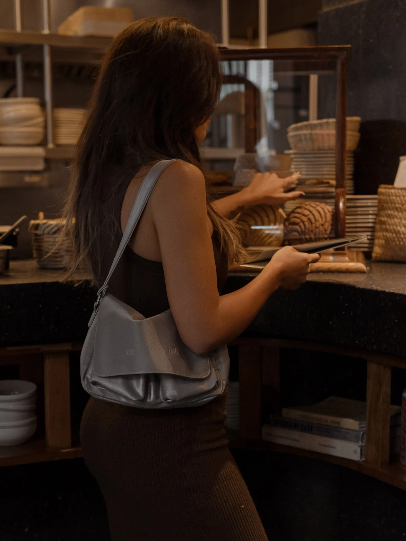 SEAMLESS TANK TOP - ESPRESSO