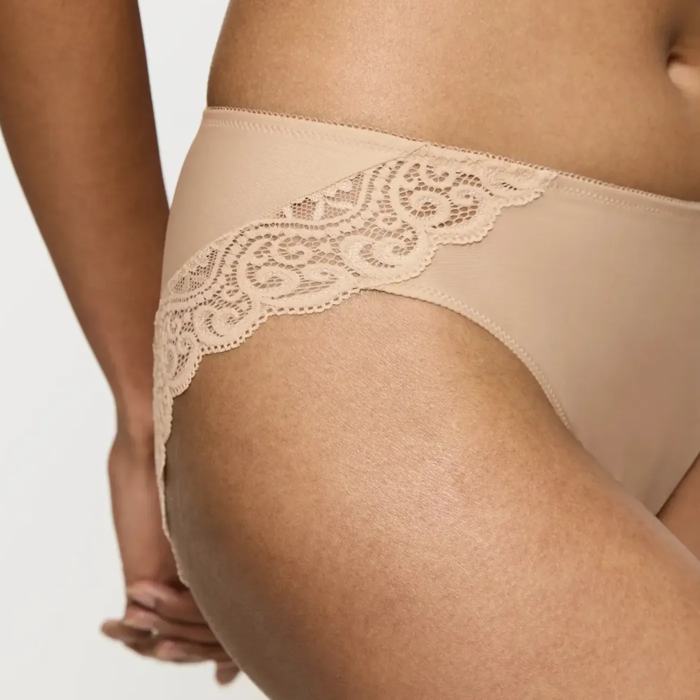 Triumph Amourette Tai Brief | Natural